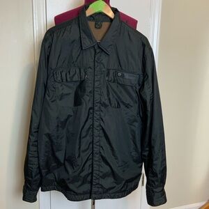 EUC Volcom Men Button Closure Black Windbreaker  Waterproof Jacket